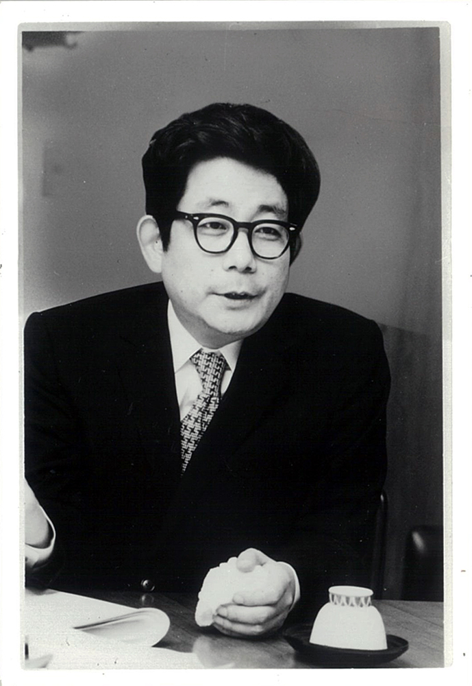 新装版 大江健三郎同時代論集』（全10巻）刊行のお知らせ - 岩波書店