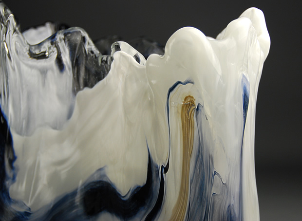 岩田家のガラス芸術、岩田糸子の経歴と代表的な作品紹介