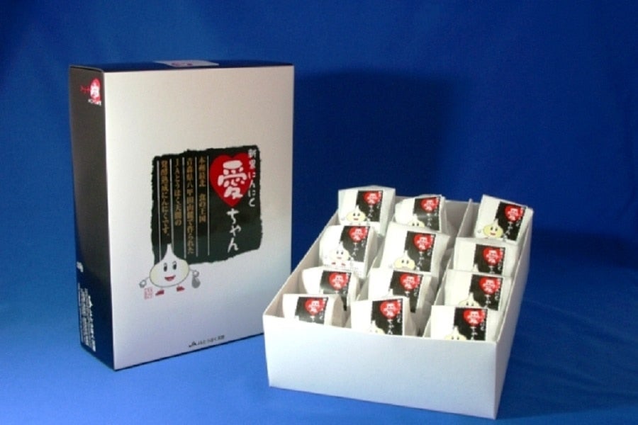 新 黒にんにく 愛ちゃん 青森県産 12個入り: JA全農あおもり|【JA