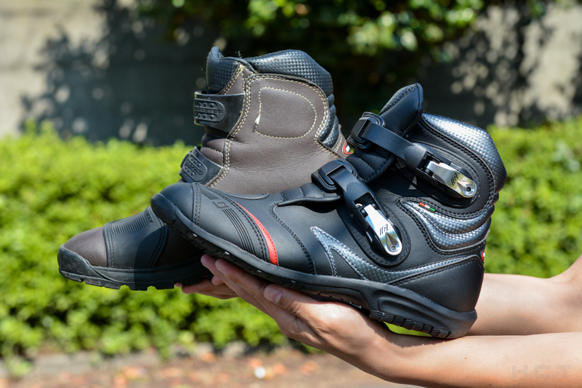 ガエルネ「タフギア」と「タフギアフラット」は何が違う？バイクの