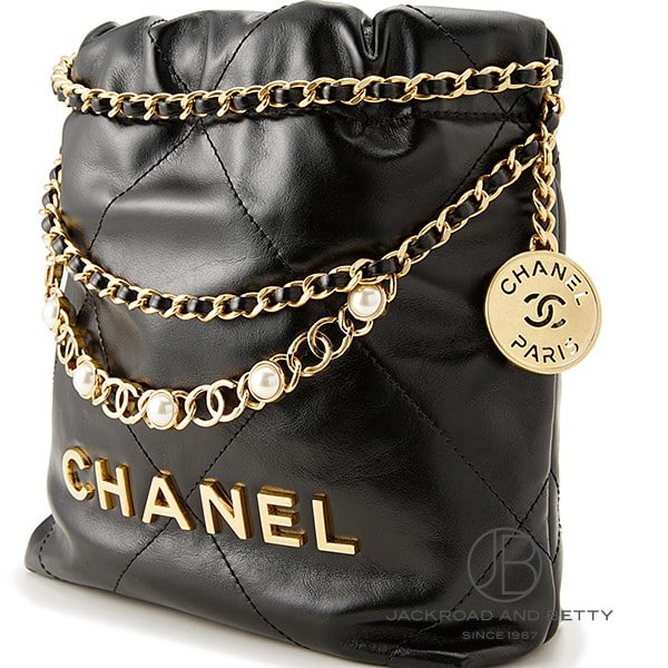 CHANEL 22 ミニ ハンドバック ブラック 黒[AS3980 B17401 94305