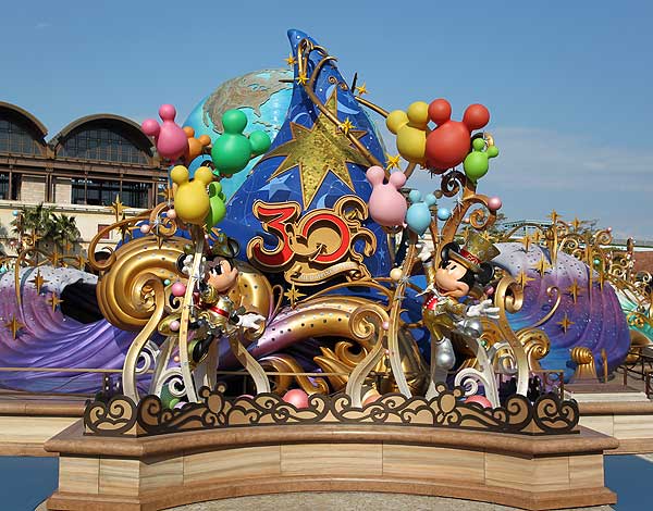 TDL30周年「ザ・ハピネス・イヤー」 写真特集：時事ドットコム