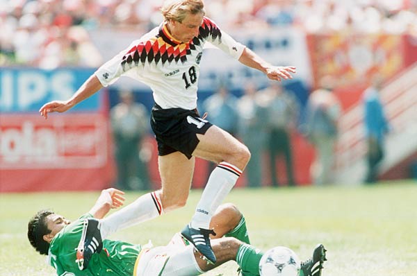 黄金の隼：時事ドットコム