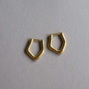 ダガーピアス GD