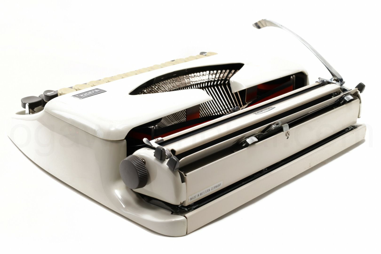 TRIUMPH Tippa 1 中古タイプライター｜タイプライター専門店の尾河商会