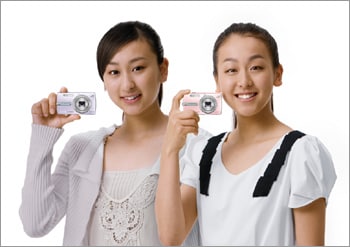 オリンパス ニュースリリース： 浅田姉妹のお気に入りカラー・「μ830