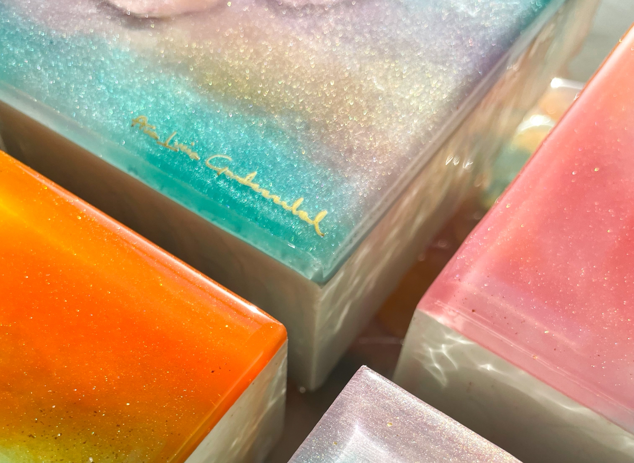 Kanaの推し活シリーズ】ハワイのお花をモチーフにした美しいレジン