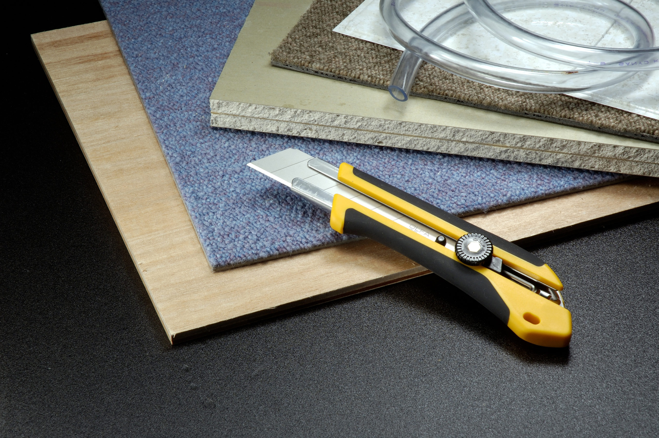 ハイパーH型ネジロック｜オルファ株式会社 【公式サイト】