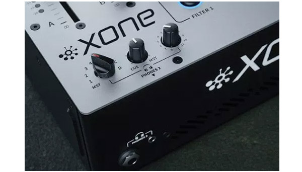 ALLEN&HEATHのDJミキサー、XONE:96のご紹介です。