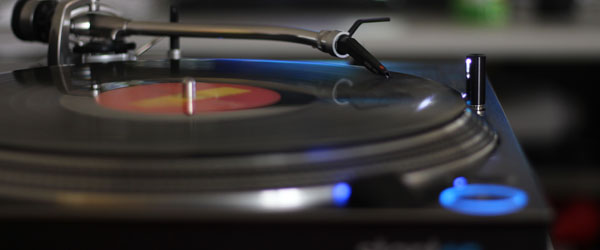 デッドストック！新品開封品】STANTON/ターンテーブル/STR8.150 M2のご