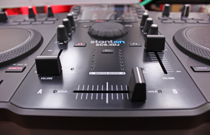 Stanton/データDJシステム/SCS.4DJ ※2GB USB×1本プレゼント！ -DJ機材