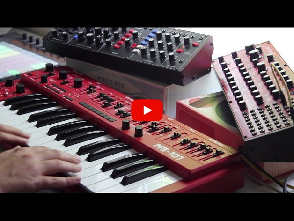 BEHRINGERのショルダーにもなるシンセサイザーMS101 RDのB級品をご紹介