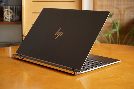 HP Spectre 13レビュー｜非常にスリムなタッチパネル搭載ノート！HP