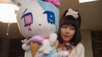 仮面ライダービルド』美空の「うさぎ」のぬいぐるみがマスコット