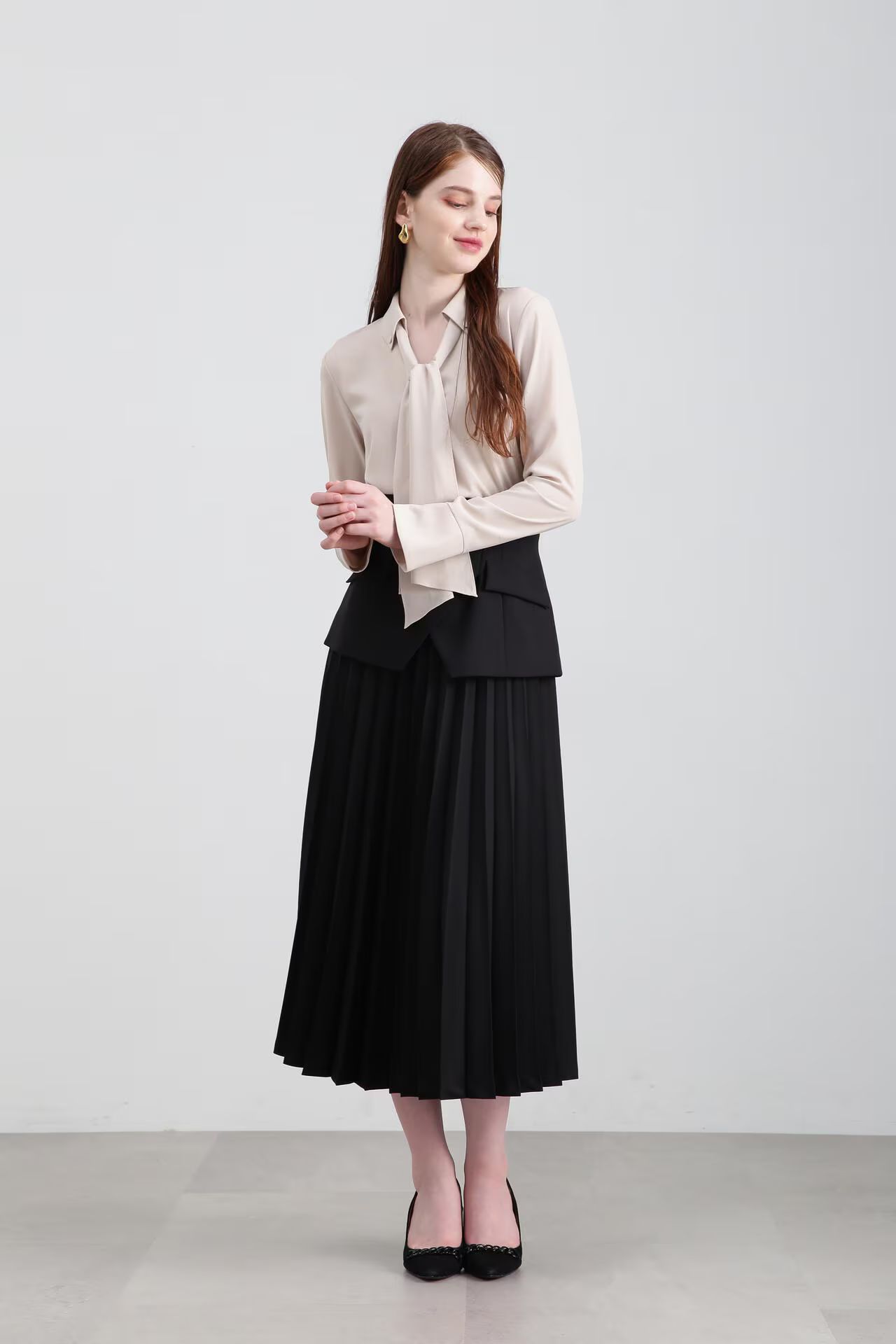 PINKY&DIANNE - ボタンダウンボウタイシャツ (ベージュ