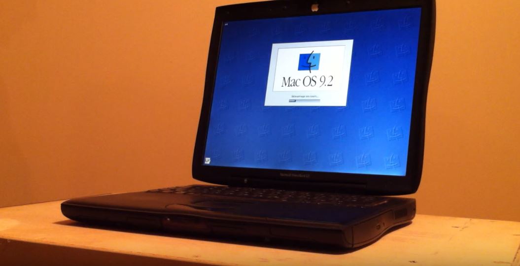 彼はちょうど 19 年前に発表しました Apple 型破りなキーボードを備え