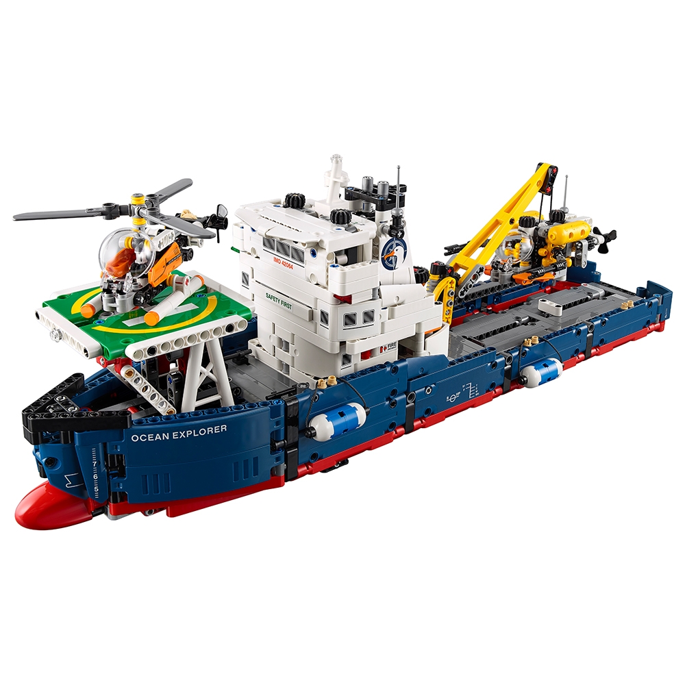 Ocean Explorer 42064 | Technic™ | Buy online at the Official LEGO