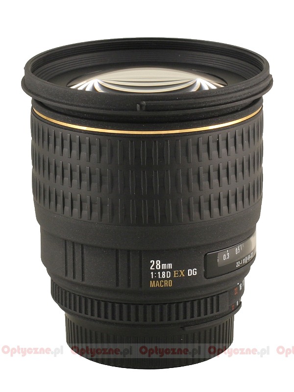 Sigma 28 mm f/1.8 EX DG Aspherical Macro - LensTip.com