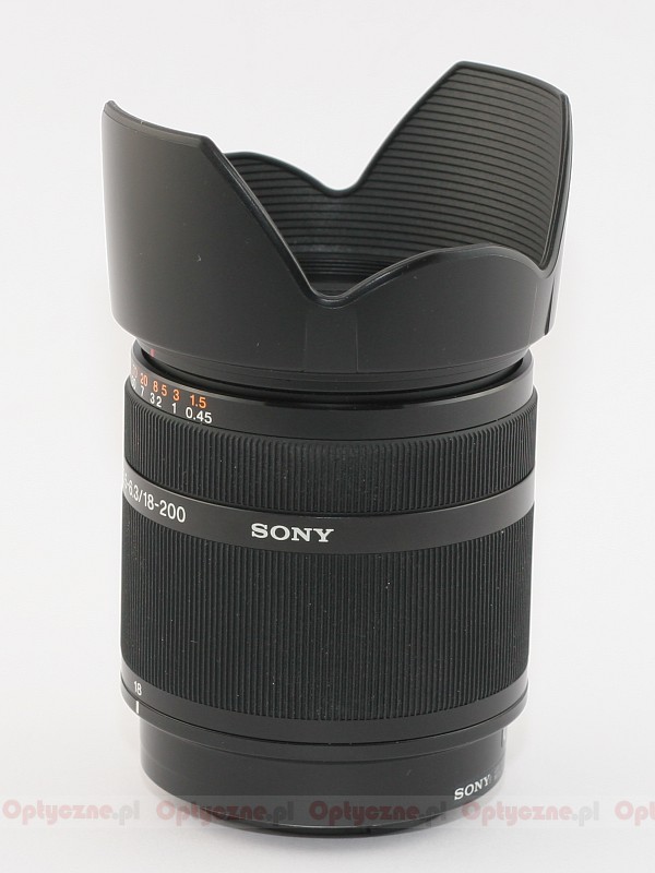 Sony DT 18-200 mm f/3.5-6.3 - LensTip.com
