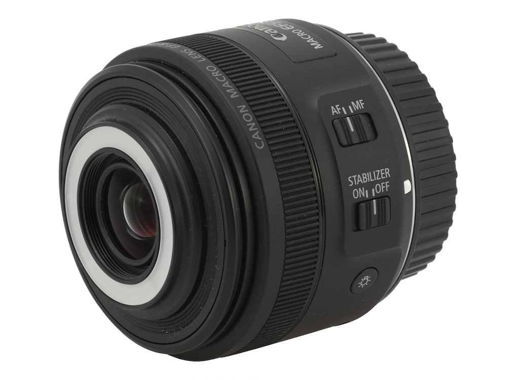 Canon EF-S 35 mm f/2.8 Macro IS STM review - Build quality and