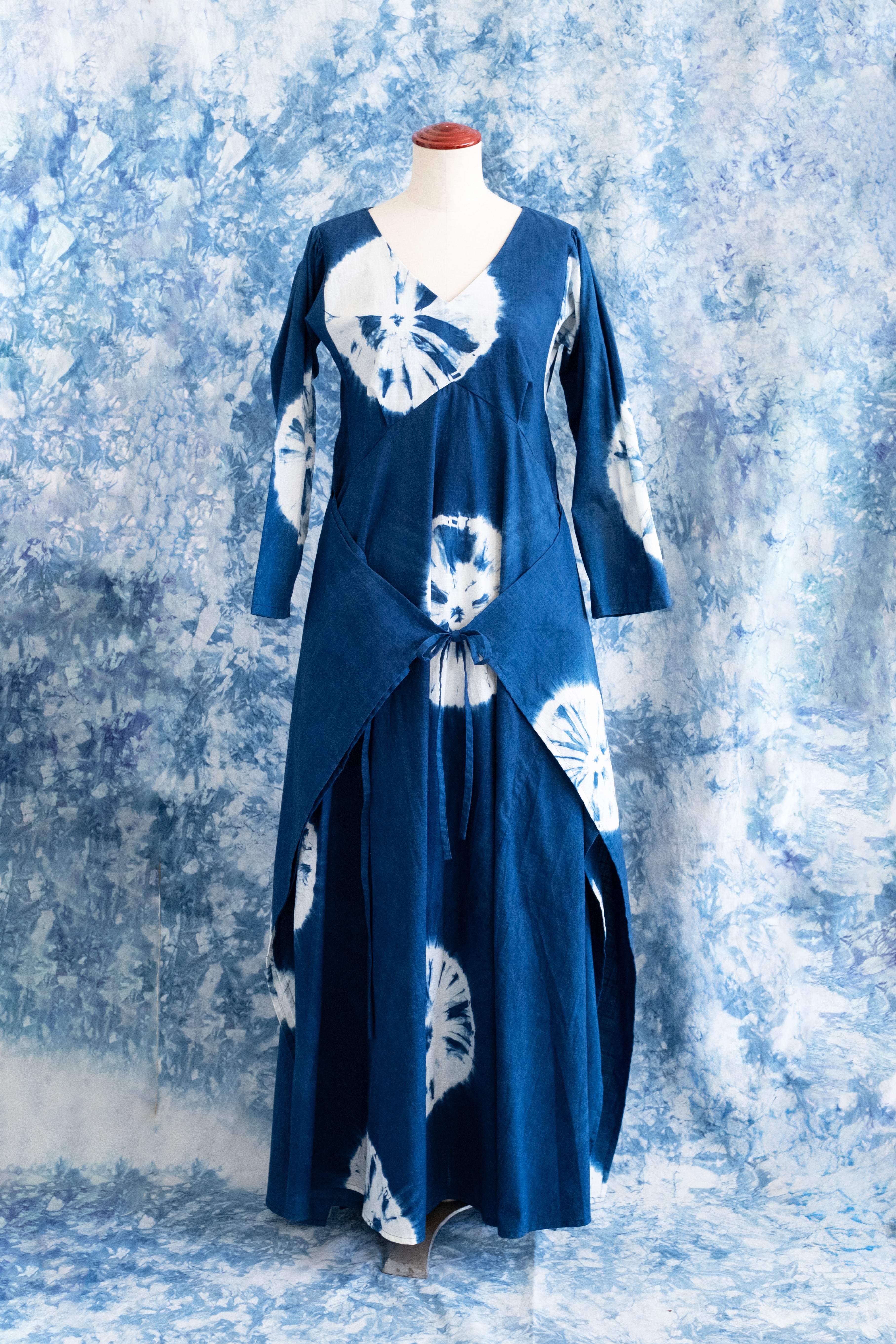 琉球藍Long Tai onepiece(絞り染) – LEQUIO