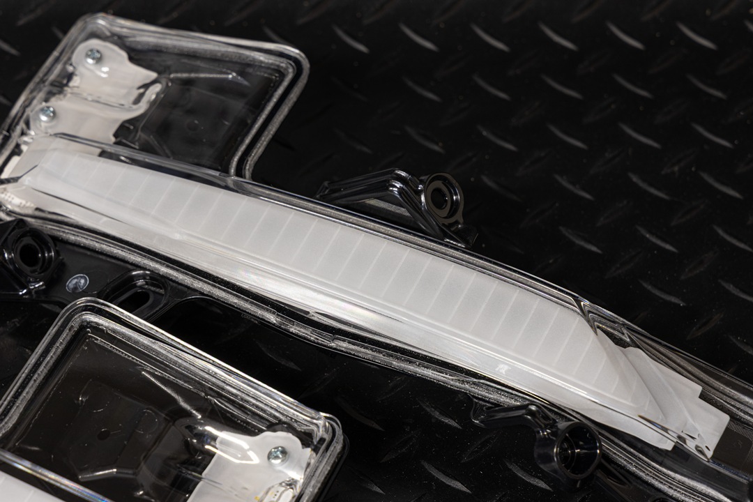 60系 プリウス LEDアクセサリーランプ PHEV用に加工 - LEDMATICS