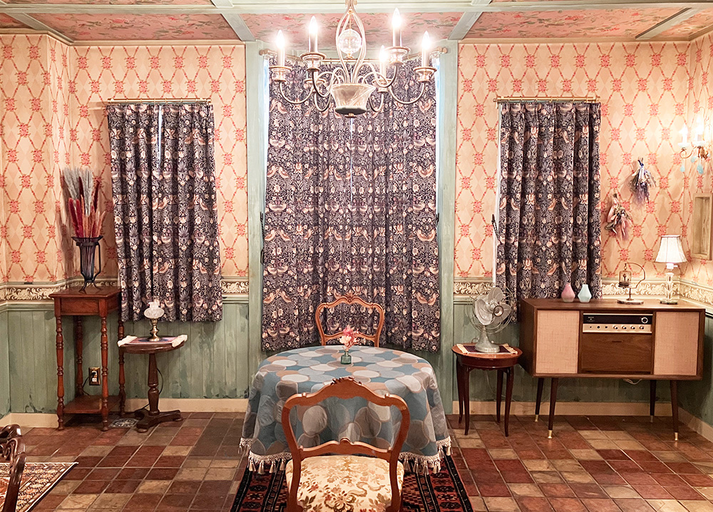 ドラマ「マル秘の密子さん」に美術協力しています