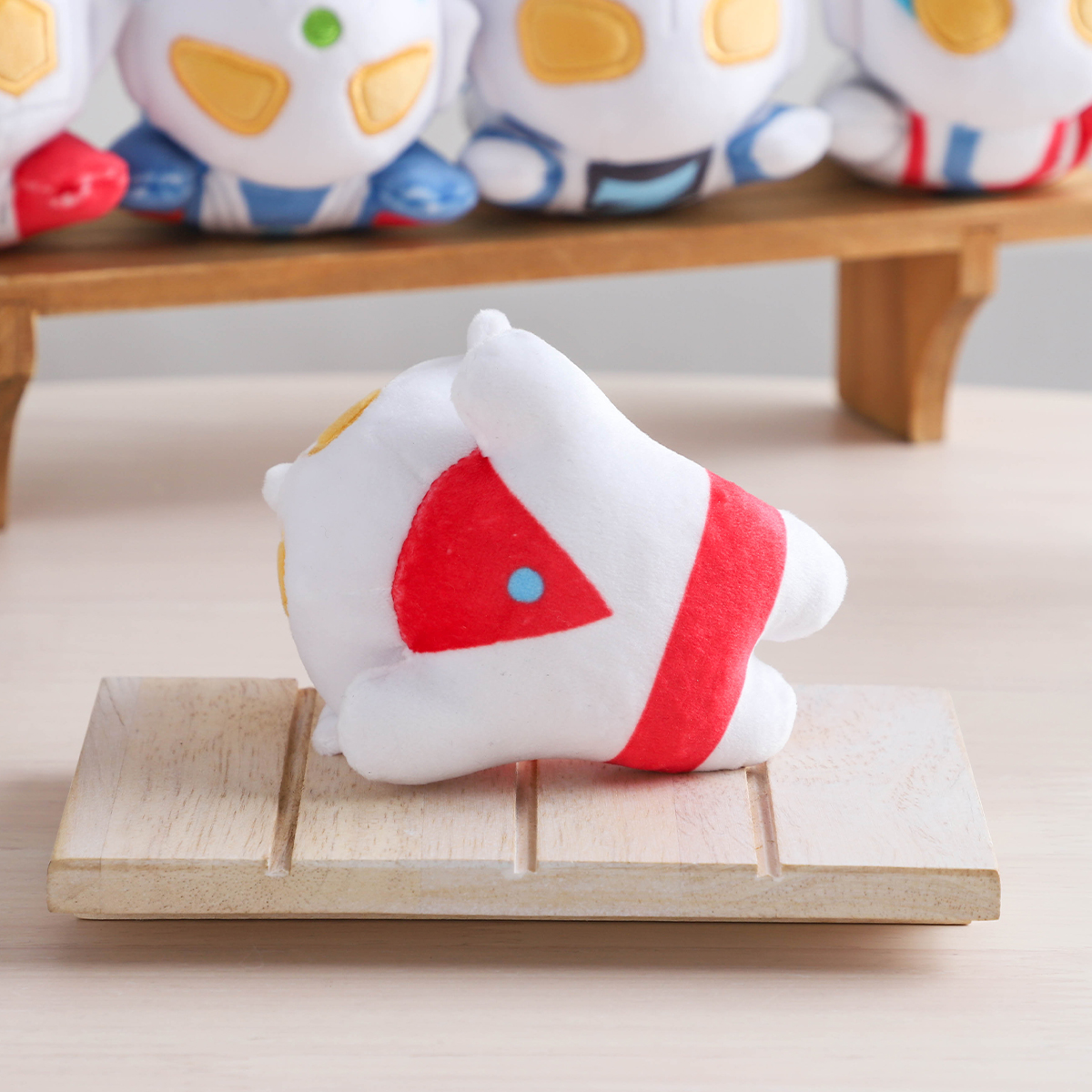 M78ウルトラマン もちもちてのりぬいぐるみ ウルトラマン 47688