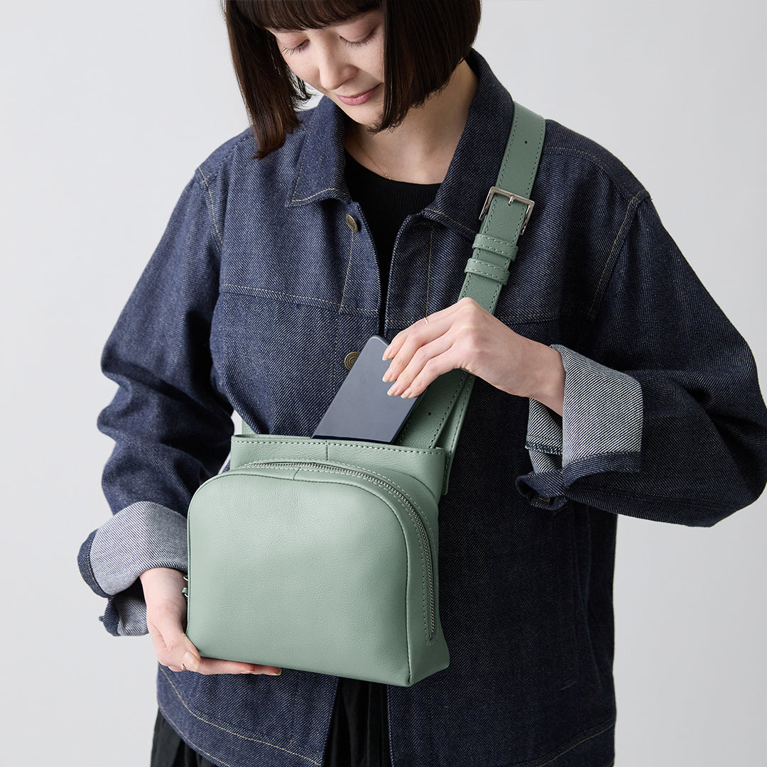 Sora 2 Way Shoulder M – マザーハウス 公式サイト