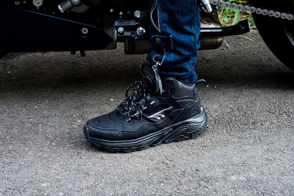 バイク用にハイコスパな防水透湿ライディングブーツをお探しなら