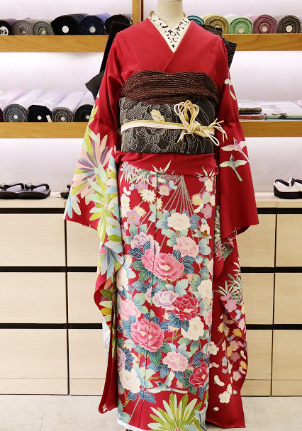 伝統の古典柄 正絹京友禅振袖 赤 〈フルオーダーお仕立て、ガード加工