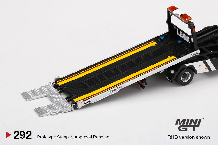 PREORDER* MINIGT 1:64 Isuzu N-Series Vehicle Transporter LBWK