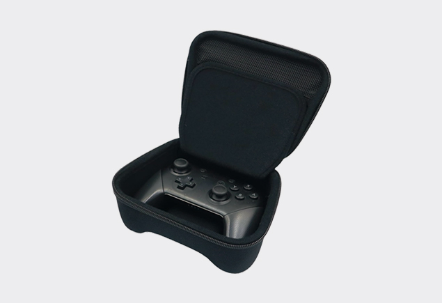 Nintendo Switch Proコントローラー専用ポーチブラック | マックス