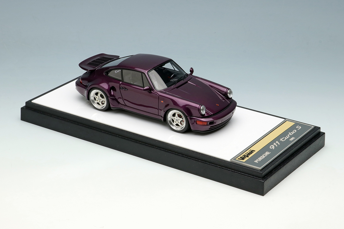 Make Up Co., Ltd. / Porsche 911 (964) Turbo S Light Weight 1992