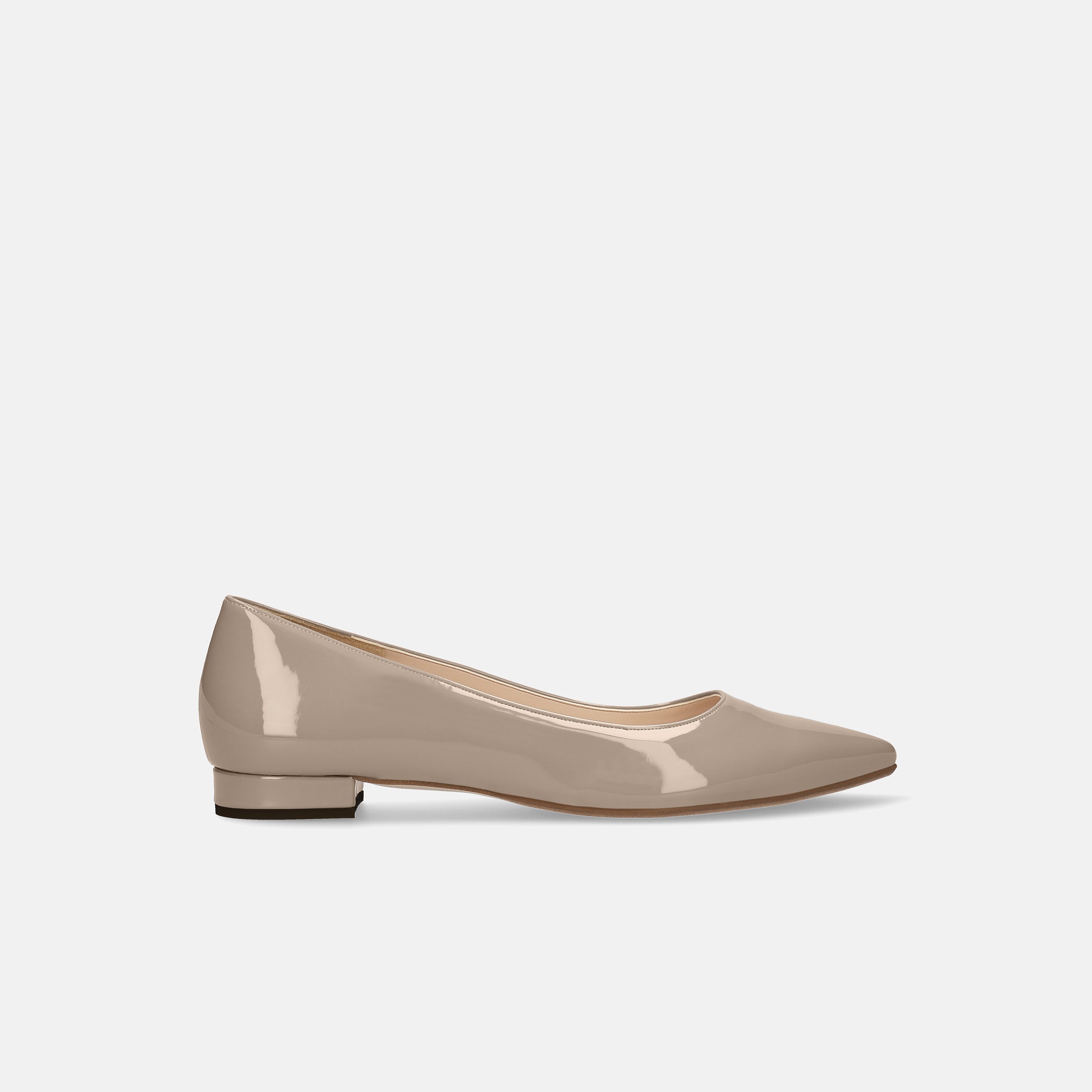 2026SSBI：ポインテッドトゥ フラット バレエシューズ（1333）ブラック