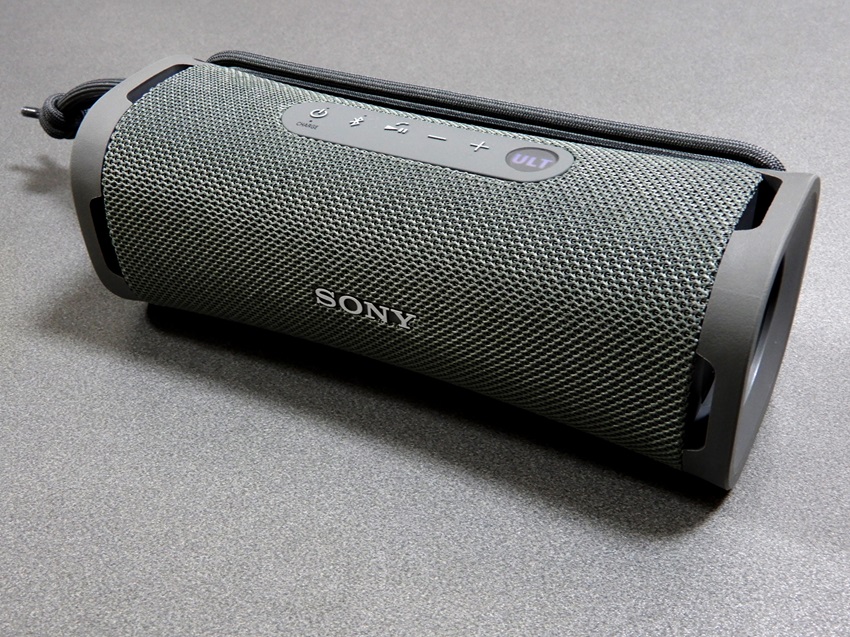 ワイヤレスポータブルスピーカー ULT FIELD 1を買いました。 – Room