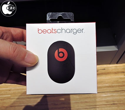 Apple Store、Beatsワイヤレスヘッドフォン用USB充電器「Beats Charger
