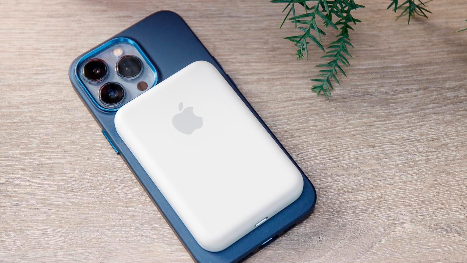 Apple MagSafe Battery Pack review | Macworld