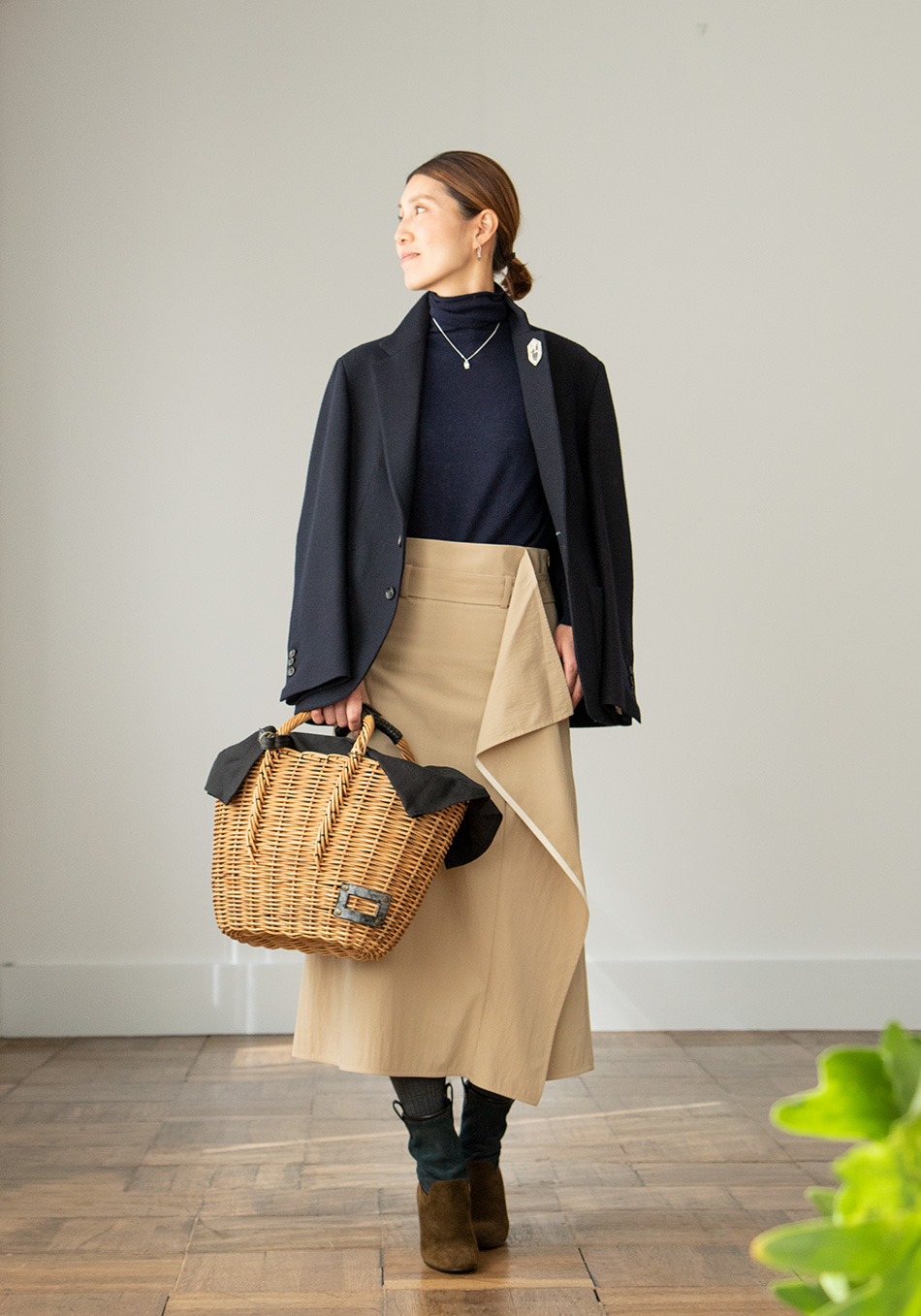 ebagos 「マルシェ」 ブライドルレザー×紅籐（リネン被せ） BLACK