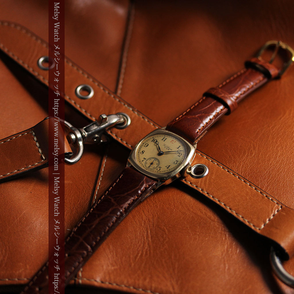 英国仕立てウォルサムの金無垢アンティーク腕時計 【1939年頃