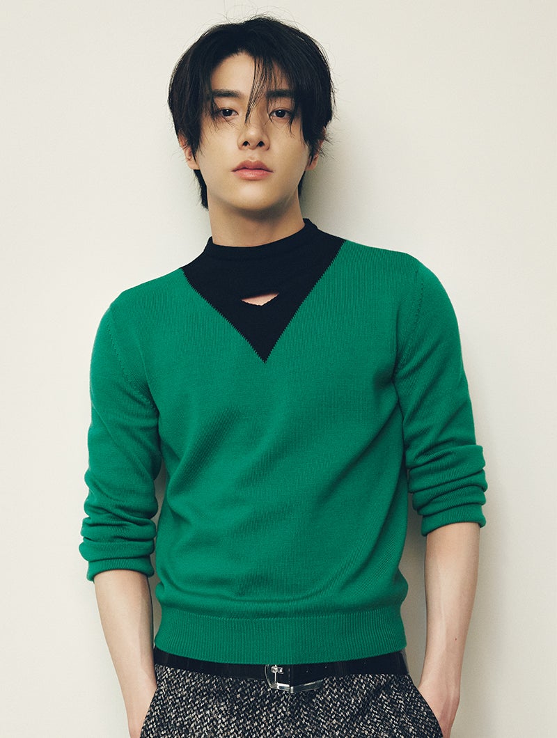 PRADA×ENHYPEN】近づく、2人の素顔へ。プラダの最新コレクションを