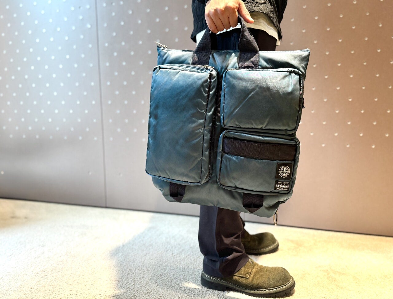 ポーター」と「ストーンアイランド」の最強コラボをスクープ！バッグや