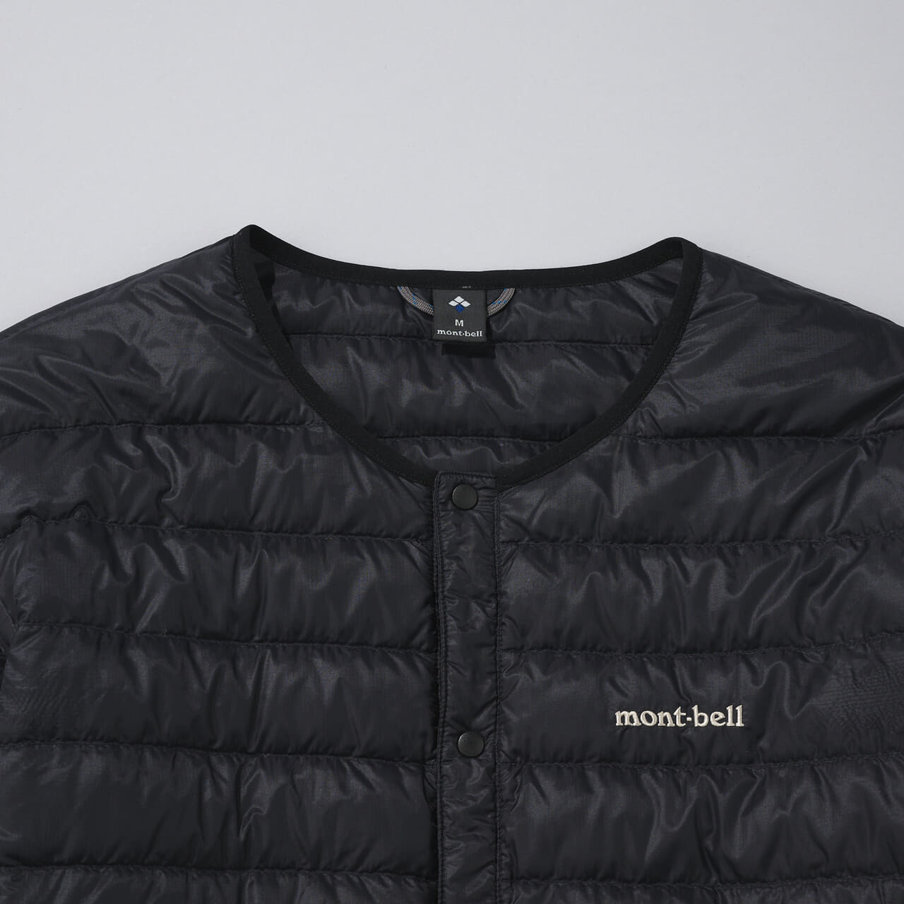 ニューヨークの寒さにも勝てた「モンベル」の“薄軽ダウン”！15年愛用し