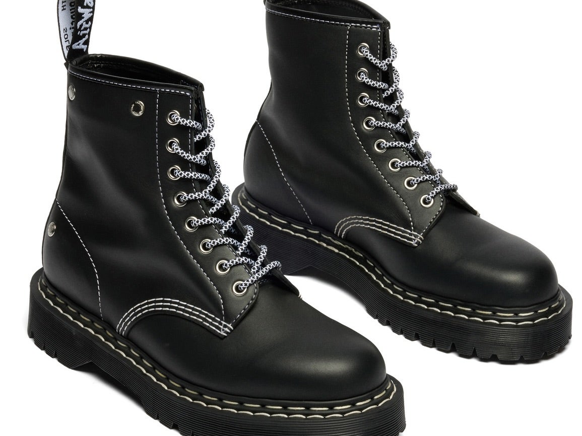 特別な「ドクターマーチン」！春の最新コレクションから“ダブル