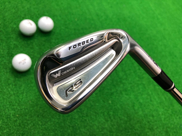 シャープな小ぶりヘッドの飛び系アイアン」プロギア RS フォージド