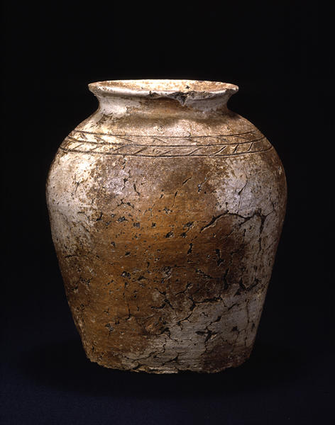 信楽桧垣文壺 - MIHO MUSEUM