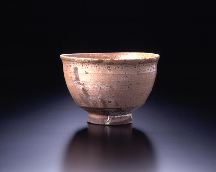 奥高麗茶碗 銘 入舟 - MIHO MUSEUM