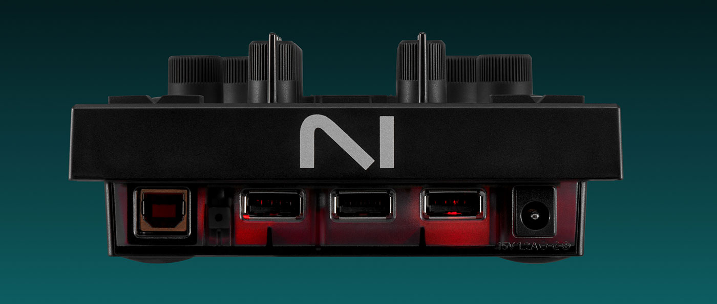 Native Instrumentsが、新製品TRAKTOR X1 MK3を発表！1台のポータブル