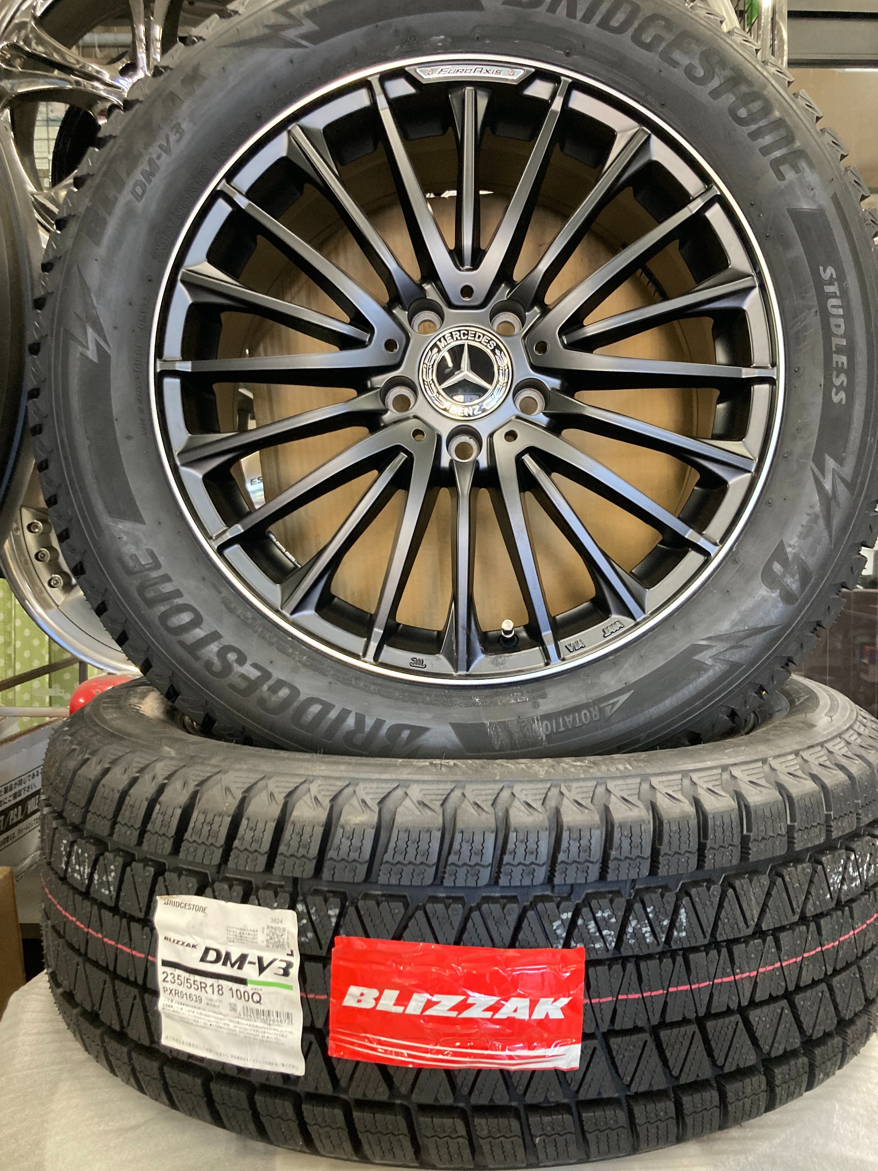メルセデスベンツGLA スタッドレスタイヤSET | メルセデス・ベンツ