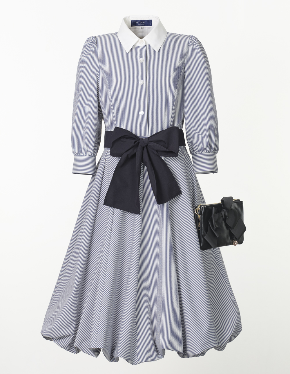 花ボタン付き正統派ワンピース | msgracy